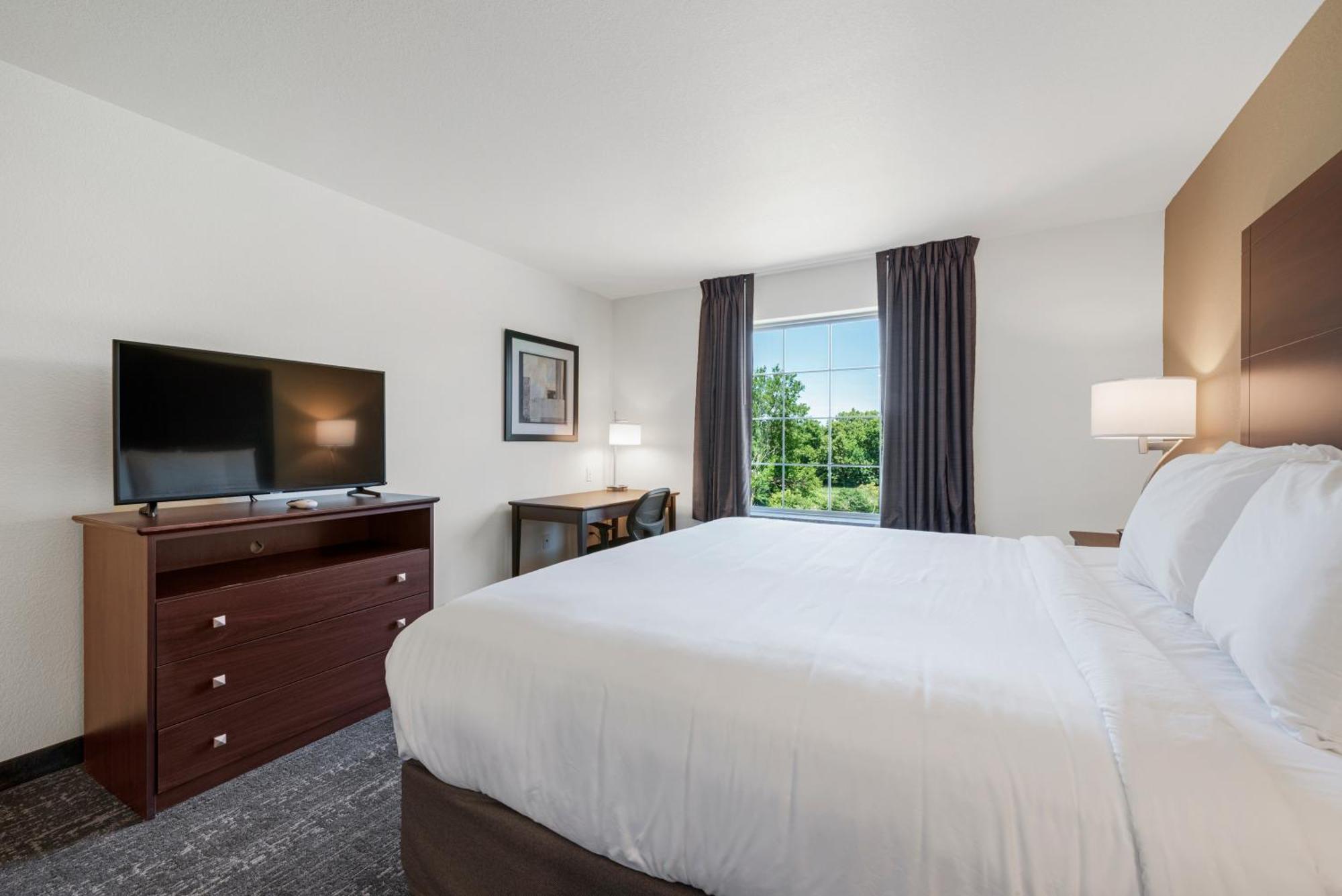 Cobblestone Hotel & Suites - Bellefontaine Eksteriør billede
